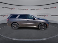 Body-Coloured Front Bumper w/Coloured Rub Strip/Fascia Accent,Coloured Grille w/Chrome Surround,Chro... (image 8)