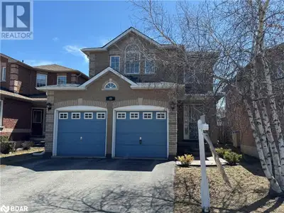 Almost 1700 sq ft 2 storey with extensive upgrades. Amazing eat-kitchen with huge island, dining are...