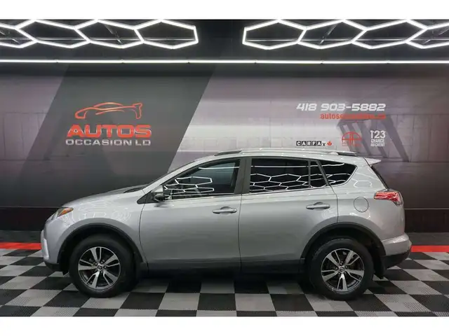 2018 Toyota RAV4 LE AUTO FULLY EQUIPPED HEATED SEATS, BACKUP CAMERA, BLUETOOTH