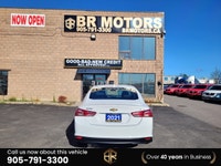 No accident Ontario vehicle with Lot of Options! Call (905) 791-3300 - Grey interior, - Cruise Contr... (image 4)