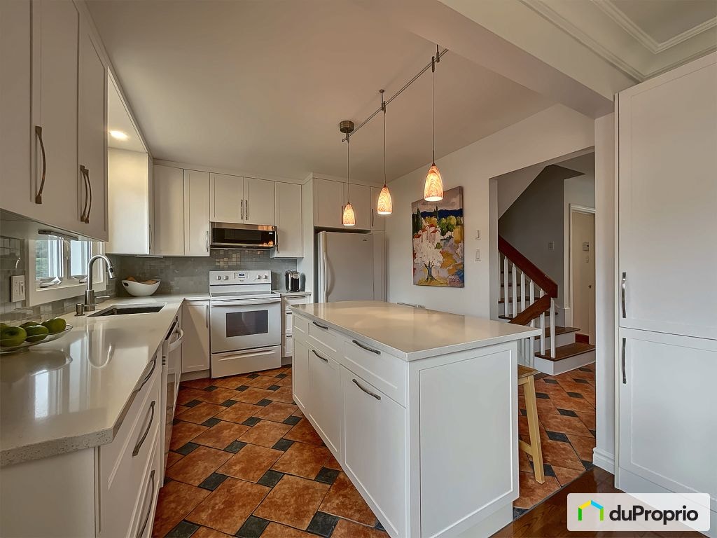$544,000 - Semi-detached for sale in Longueuil (Vieux-Longueuil) — photo 1