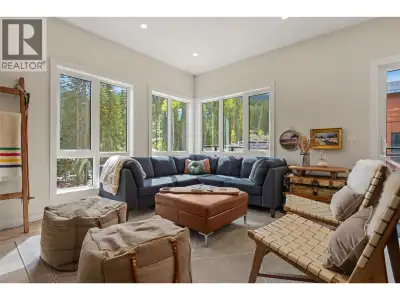 Welcome to 206 Nordix Panorama — a modern, Scandinavian-inspired private end-unit slopeside townhome...