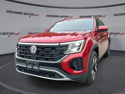 // ACCIDENT FREE!! // Meet the 2024 Volkswagen Atlas Cross Sport Highline 2.0 4WD, a stylish midsize...