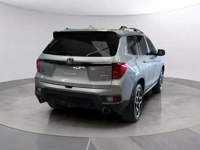 2023 Honda Passport Touring Touring AWD in Cars & Trucks in Lethbridge - Image 6
