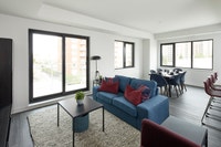 Live in Nepean, in the vibrant community of Stirling Park Explore the west end in this stunning mode... (image 3)
