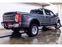 **ONE OWNER - ACCIDENT FREE** 68,947 KM This 2019 Ford F-450 4x4 Crew Cab XLT FX4 Dually is powered... (image 6)