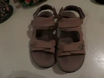 North Face Sandals size 7, View more