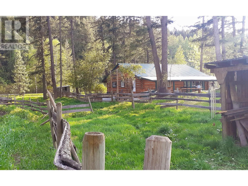 2184 WILLIAMS ROAD Quesnel, British Columbia Houses for Sale