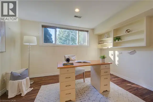 79 GAY Crescent Kitchener, Ontario in Houses for Sale in Kitchener / Waterloo - Image 18
