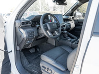 Introducing the 2024 Toyota Tacoma 4x4 Double Cab Auto SB, a white powerhouse designed for those who... (image 8)