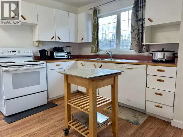 257 CENTENNIAL DRIVE Mackenzie, British Columbia in Houses for Sale in Smithers - Image 8