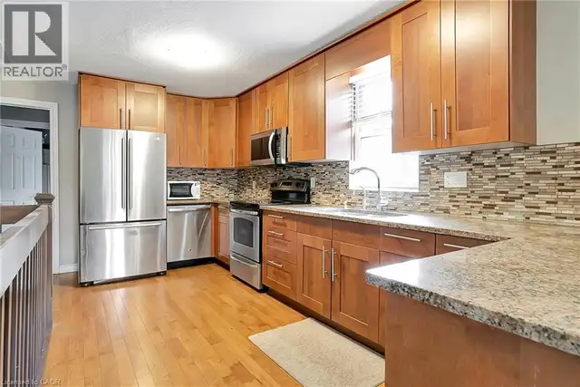 1392 DOON VILLAGE Road Kitchener, Ontario in Houses for Sale in Kitchener / Waterloo - Image 8