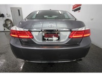 Honda Accord EX-L Sedan 2013 avec moteur 2.4L i-VTEC developpant 185 HP et 181 lb-ft avec transmissi... (image 9)