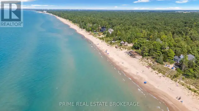 9856 HURON PLACE Lambton Shores (Grand Bend), Ontario in Houses for Sale in Grand Bend - Image 5