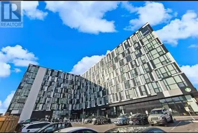 A bright, spacious & fully furnished studio ideal for students, professionals, downsizers or seniors...