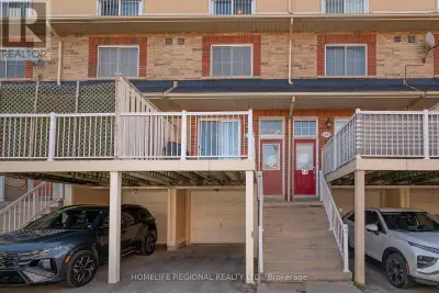 Fantastic townhome within walking distance to pickering town centre, Pickering Recreation centre and...