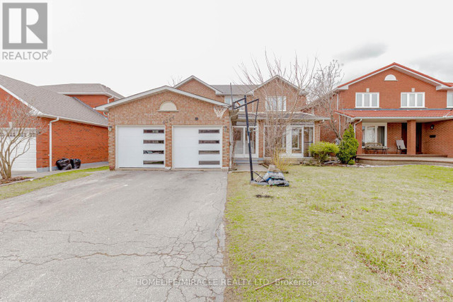 4544 PENHALLOW RD Mississauga, Ontario in Houses for Sale in Mississauga / Peel Region