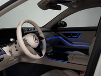 This is a local Ontario vehicle with a clean Carfax report, representing the pinnacle of Mercedes-Be... (image 8)