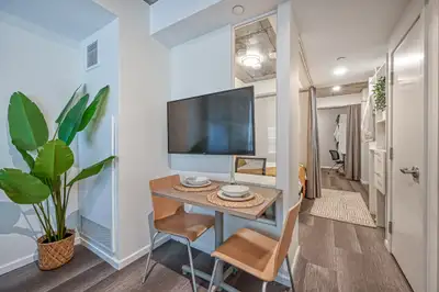 FREE SUMMER! 2 Bed 1 Bath Apt - Steps away from uOttawa, View more