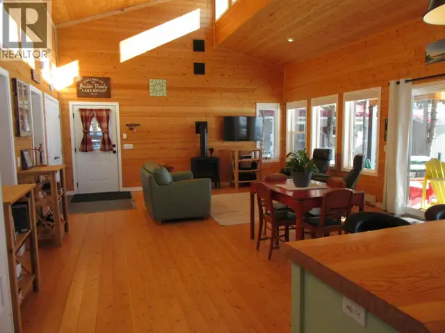 7634 BURGESS ROAD Deka Lake / Sulphurous / Hathaway Lakes, Briti in Houses for Sale in 100 Mile House - Image 29
