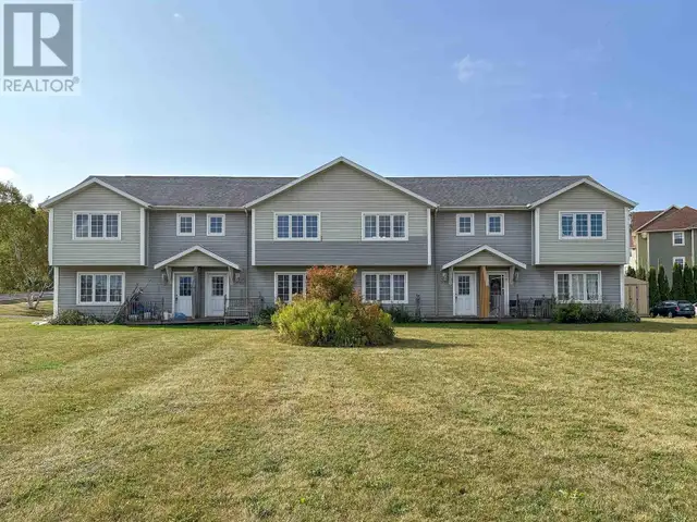 208 Stratford Road Stratford, Prince Edward Island in Houses for Sale in Charlottetown - Image 2