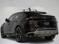 This 2020 Lamborghini Urus is a local Ontario vehicle with a clean Carfax report. Featuring a panora... (image 4)