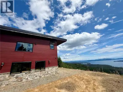 A heavenly estate in the making with an infinite outlook! Almost 9 acres of land with a mesmerizing...