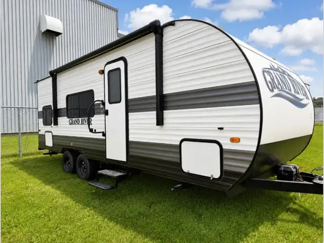 2025 Grand River RV Grand River 25BH in Travel Trailers & Campers in Woodstock - Image 3