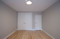 Akelius two bedroom apartment for rent. Located near Doctor Penfield in the Downtown - McGill neighb... (image 7)