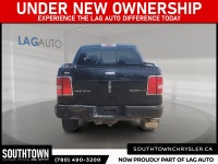 2008 Lincoln Mark LT Base Experience the Lincoln Mark LT with only 257713 km on the odometer. Finish... (image 2)