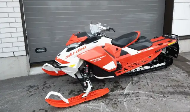 2020 SKI DOO RENEGADE BACKCOUNTRY X RS 850 E TEC (FINANCING AVAI in Snowmobiles in Saskatoon - Image 5