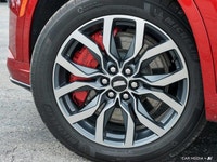 Command the road in this stunning 2023 Cadillac XT6 AWD Sport, boasting a powerful 3.6L V6 engine an... (image 8)