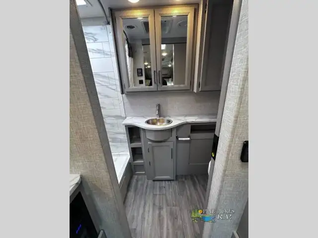 2024 Thor Motor Coach Gemini AWD 23TE Brand new ! Save Huge ! in RVs & Motorhomes in Moncton - Image 44