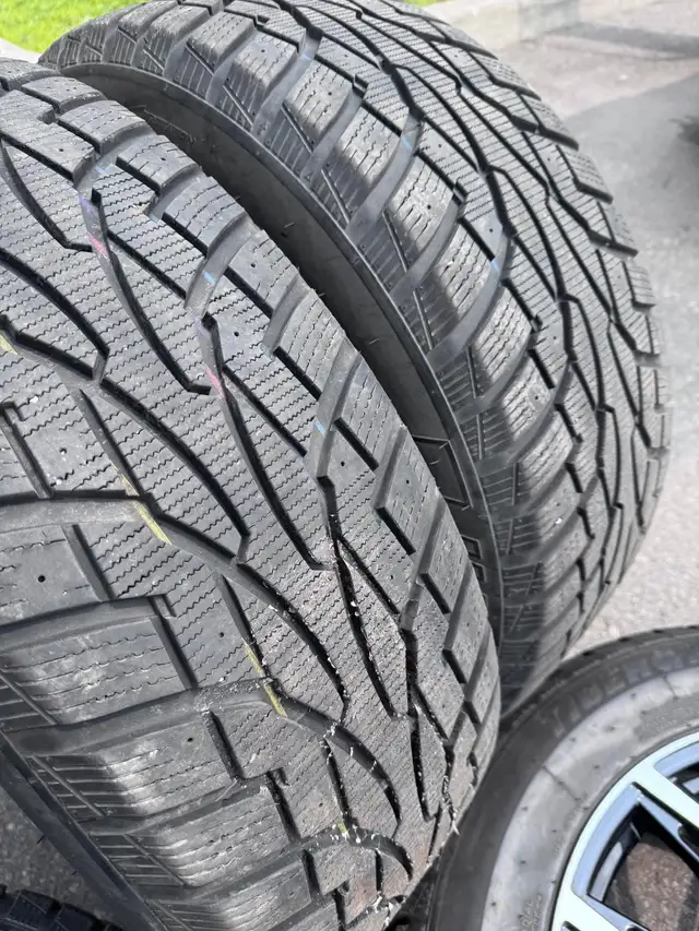 245/60/18 Acura mdx Honda Pilot winter snow tires 5x120 in Tires & Rims in City of Toronto - Image 5