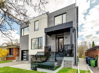 This One Has 5 Bathrooms 5 Bedrooms, Bathurst And Wilson