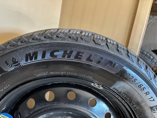 Subaru Outback 225-65-17 MIICHELIN XICE 9/32 USURE ROUE ACIER 17 in Cars & Trucks in St-Georges-de-Beauce - Image 3