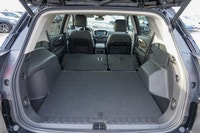 When you choose a Denali, you aren't just getting an SUV; you're getting GMCs flagship experience. F... (image 9)