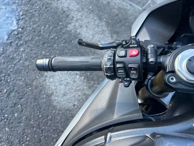 2025 BMW S 1000 RR Sport in Street, Cruisers & Choppers in Calgary - Image 13