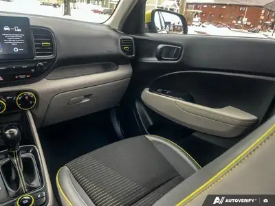 2020 Hyundai Venue Trend w/Urban Pkg/Grey-Lime Interio, View more