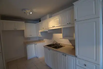 Beautiful open-concept 3 1/2 apartment unit for rent