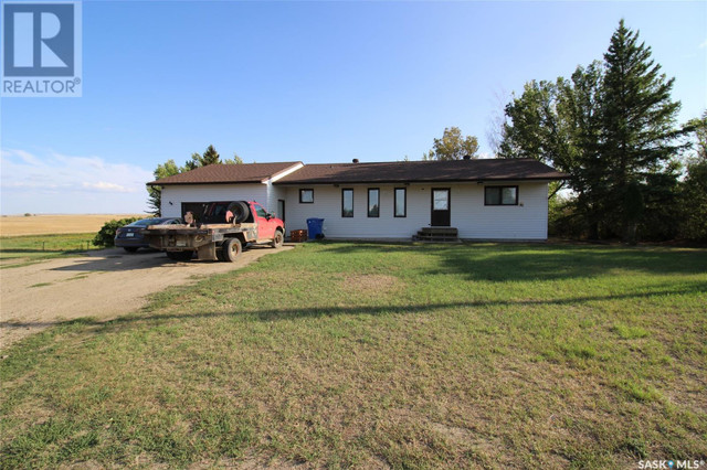 20 Bradley AVENUE Tompkins, Saskatchewan in Houses for Sale in Swift Current