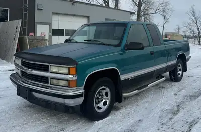 1996 Chev OBS 1500 Truck. 5.7L V8, Automatic, 2WD, 261493kms. Very nice running truck, underoiled by...