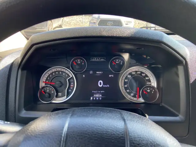 2023 Ram 1500 Classic Express 4x4 Crew Cab NIGHT PKG TOUCHSCREEN in Cars & Trucks in Calgary - Image 18
