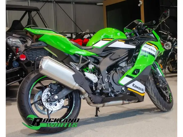 2025 Kawasaki NINJA ZX-4RR KRT in Sport Bikes in Ottawa - Image 10