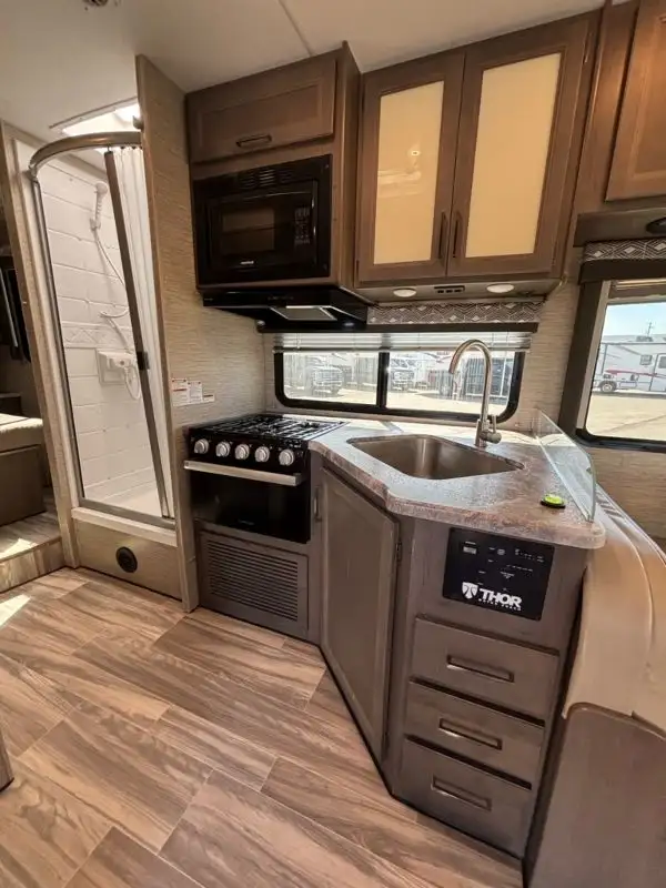 2024 Four Winds 28A in RVs & Motorhomes in Laval / North Shore - Image 11