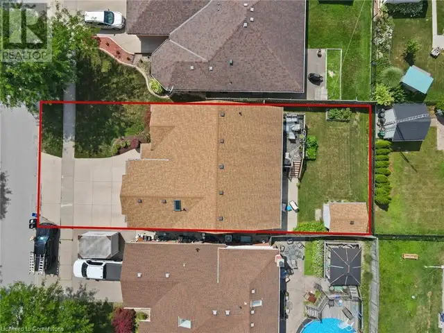 7721 PARKVIEW Crescent Niagara Falls, Ontario in Houses for Sale in St. Catharines - Image 35