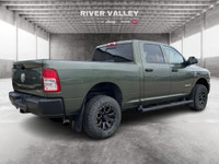 TRAILER SWAY CONTROL, TRAILER HITCH, ELECTRONIC STABILITY, TRACTION CONTROL, REMOTE KEYLESS ENTRY De... (image 2)