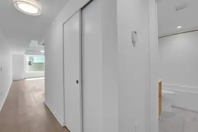 Welcome home to The Recital's flagship building, 36 Robinson. This premium rental community is conve...