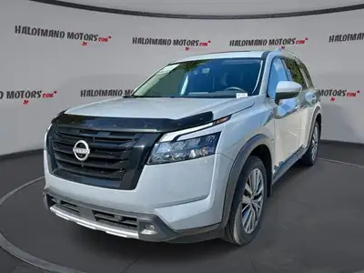 // ACCIDENT FREE!! // // SINGLE OWNER! // This used 2025 Nissan Pathfinder SL 4WD is a smart choice...