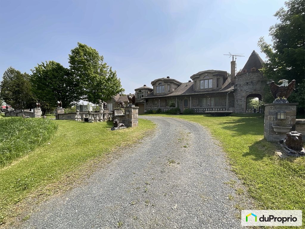 $625,000 - 2 Storey for sale in Wotton — photo 1